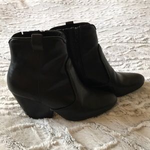 Jeffrey Campbell Black Booties